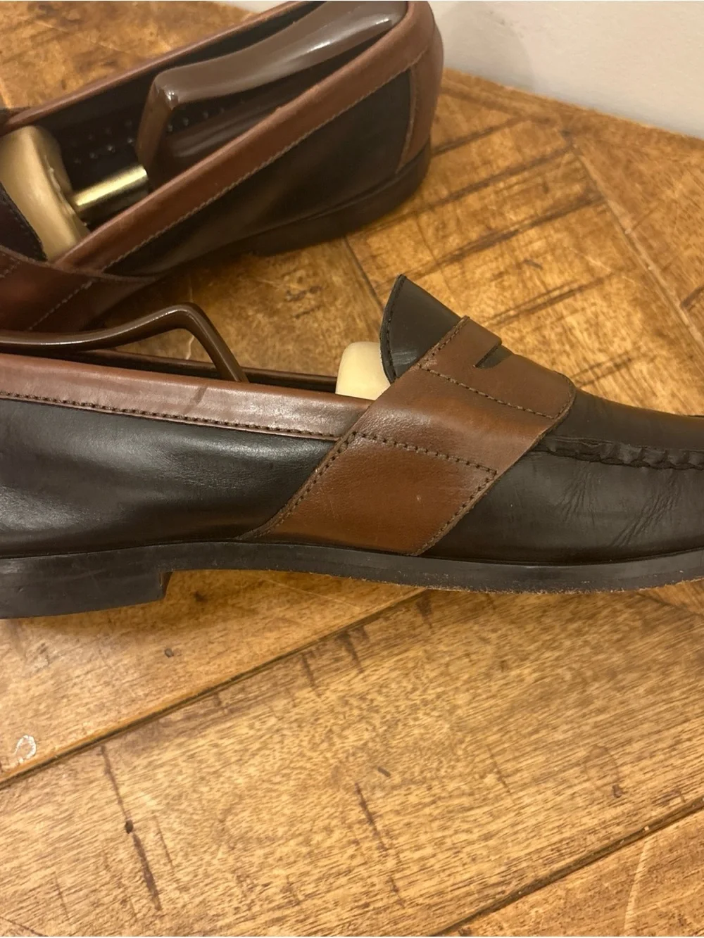 VTG GH Bass Weejuns Black & Brown Leather Slip On Penny Loafers Men's 9.5